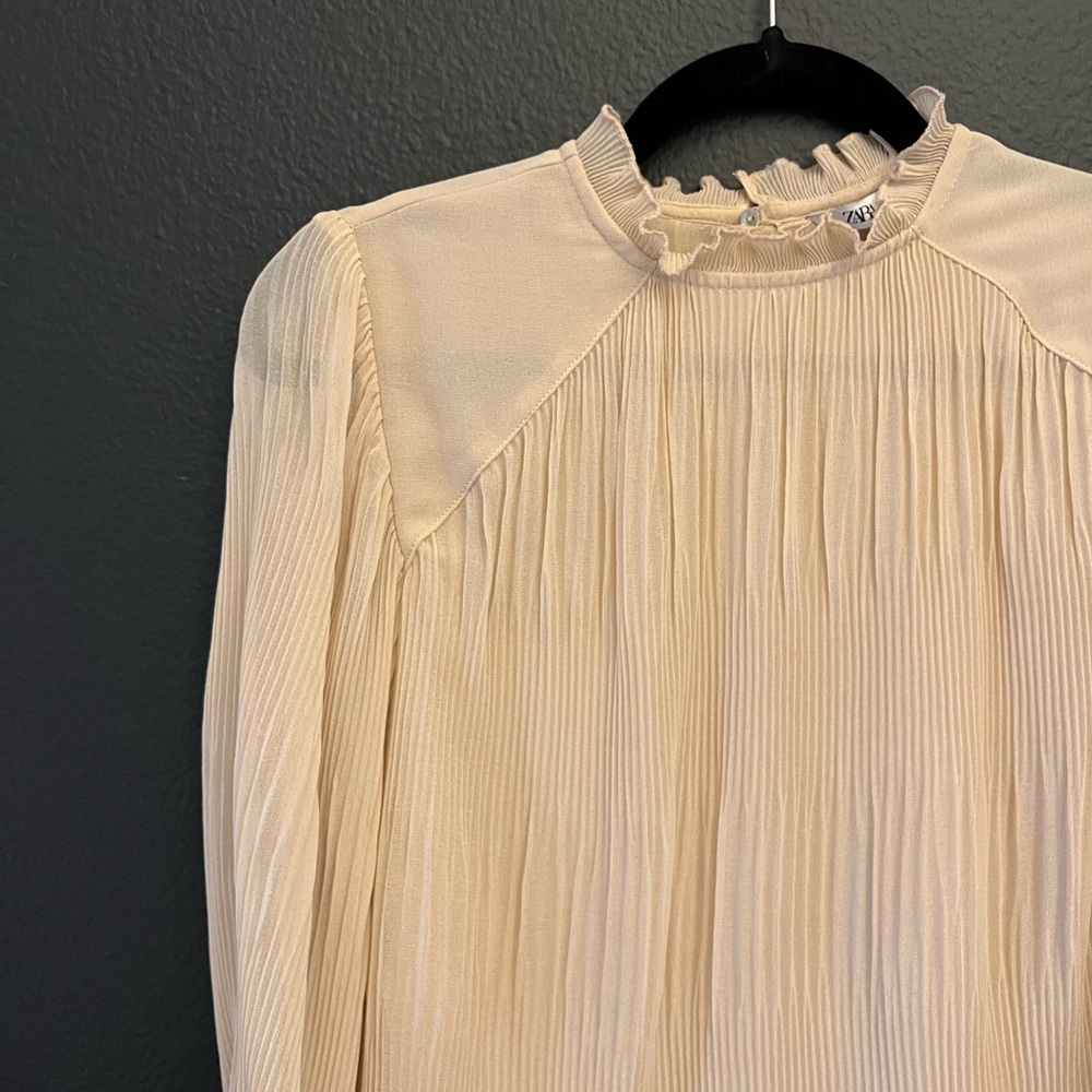 Zara Cream Pleated Long-Sleeve Blouse